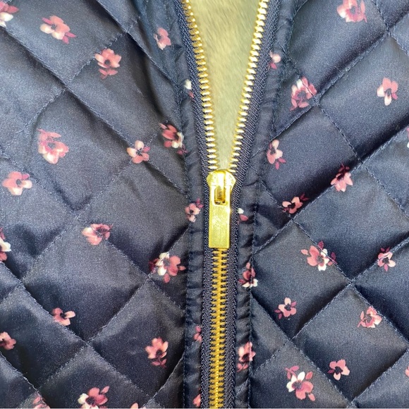 Laura Scott Navy Blue Floral Fleece Lined Insulated Quilted Vest with Pockets - Picture 3 of 8